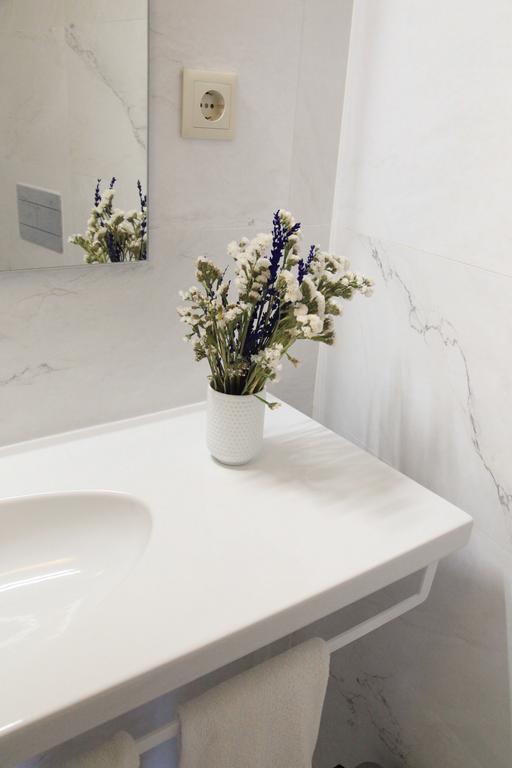 Stay In Apartments Порту Экстерьер фото