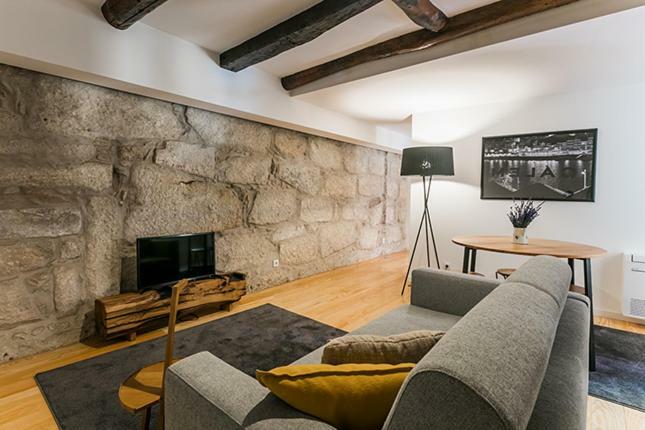 Stay In Apartments Порту Экстерьер фото